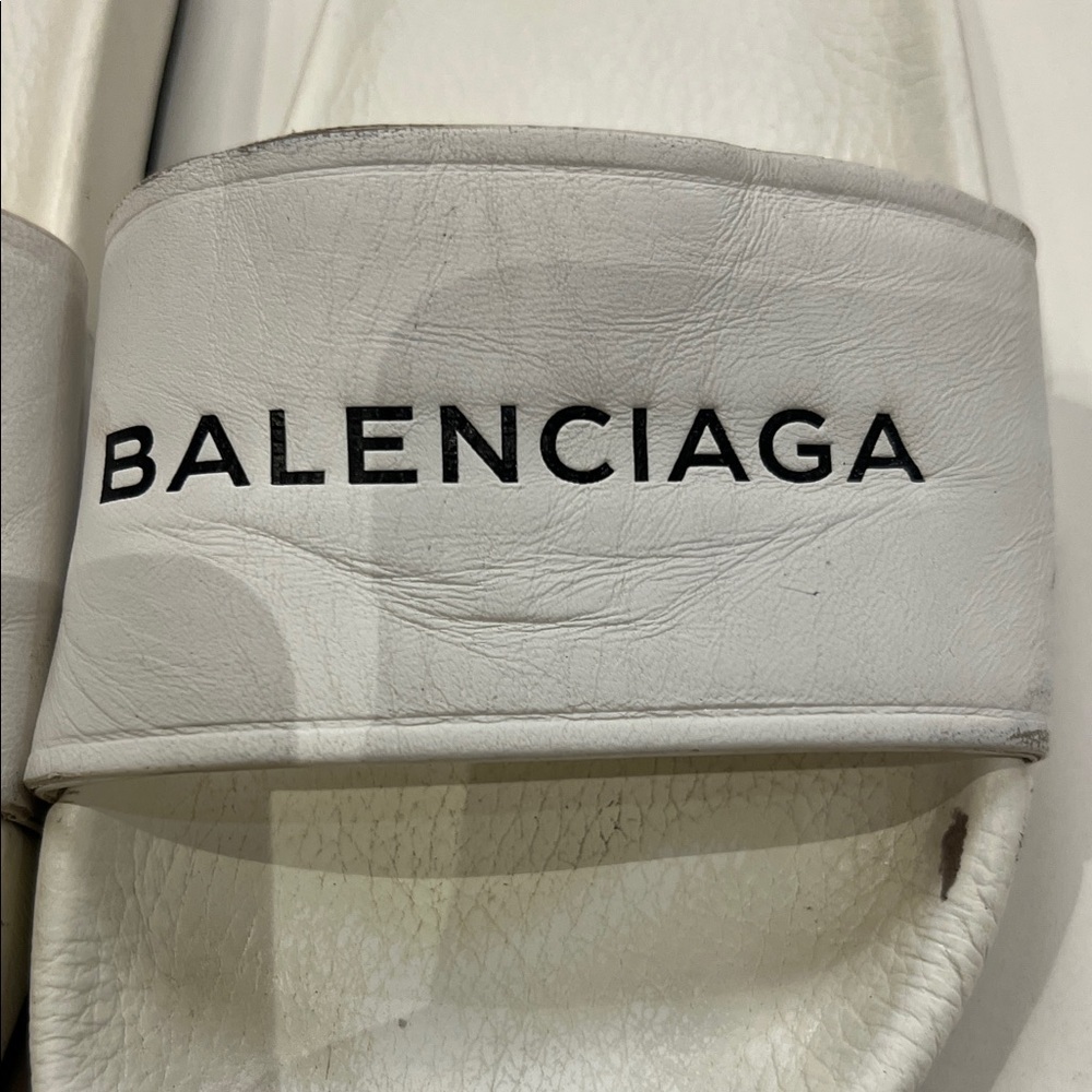 Balenciaga Slides - Picture 4 of 8